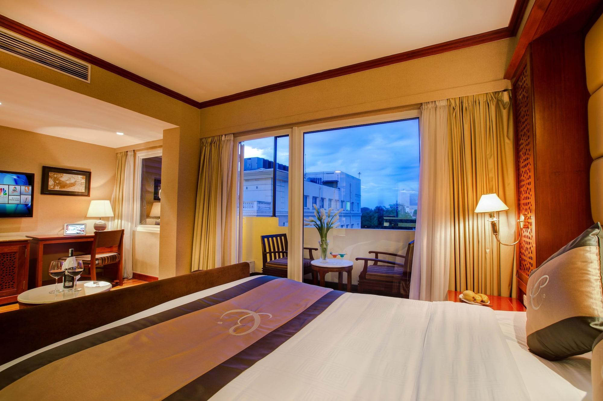 Conifer Boutique Hotel Hanoi Exteriör bild
