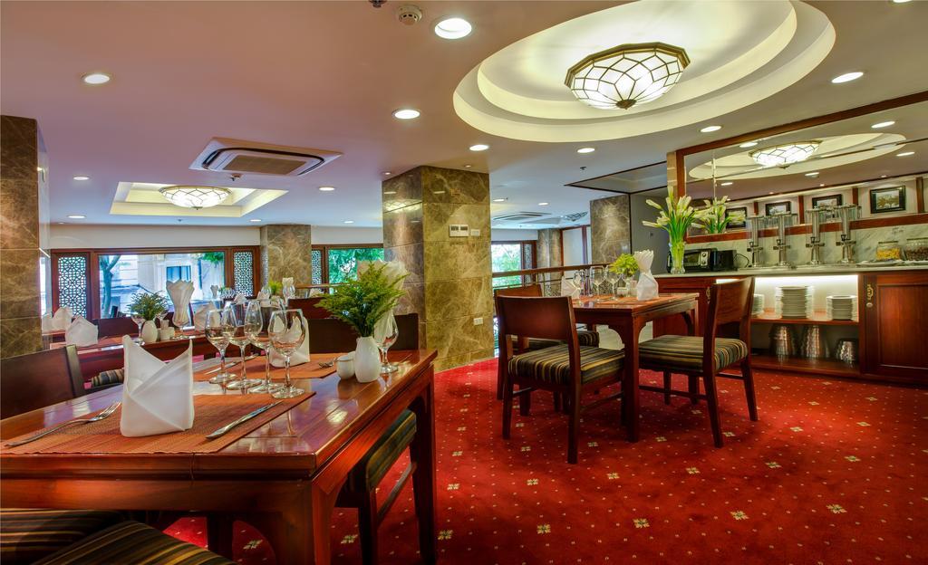 Conifer Boutique Hotel Hanoi Exteriör bild