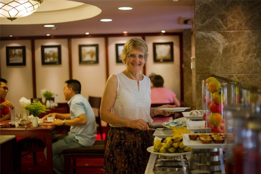 Conifer Boutique Hotel Hanoi Exteriör bild