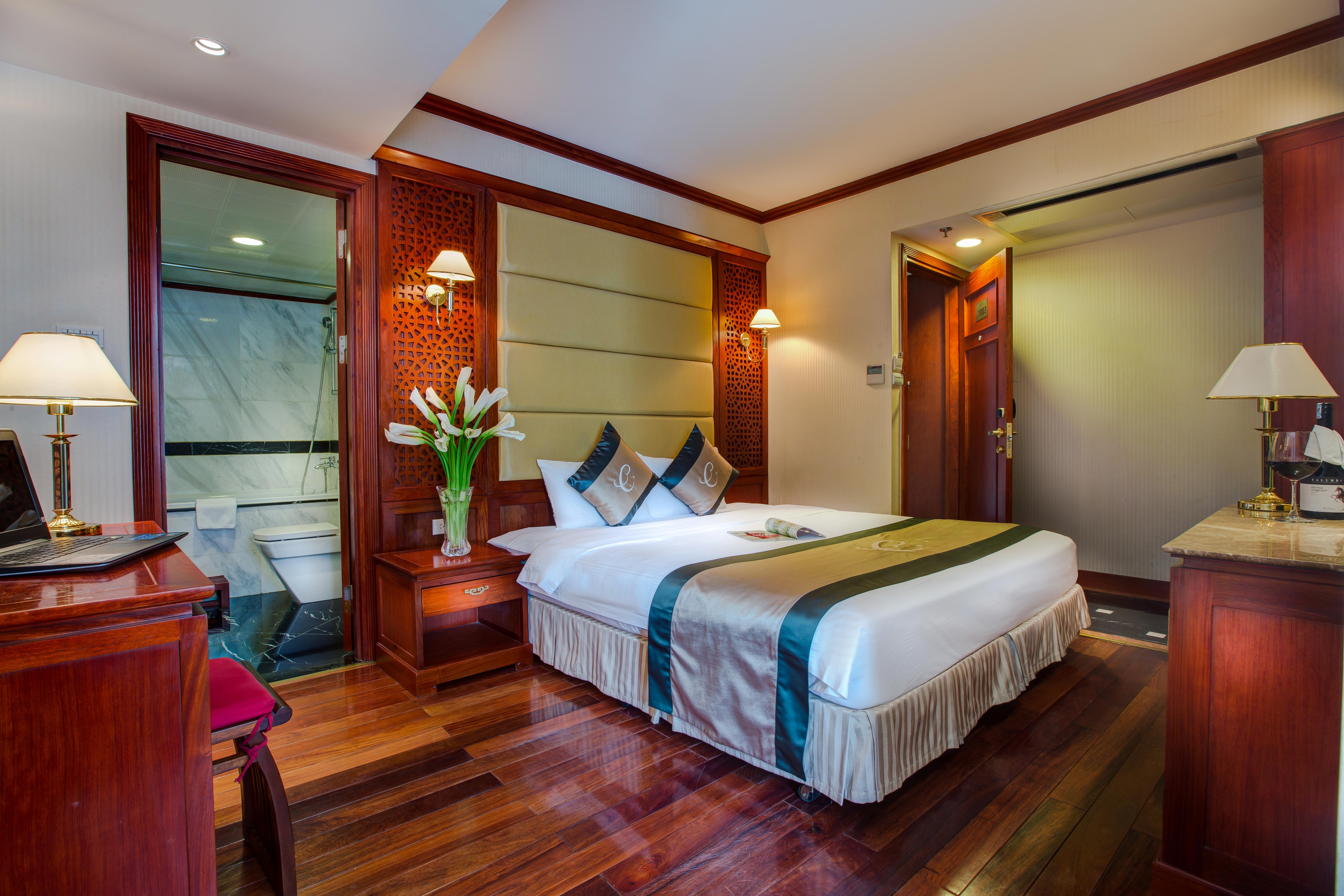 Conifer Boutique Hotel Hanoi Exteriör bild