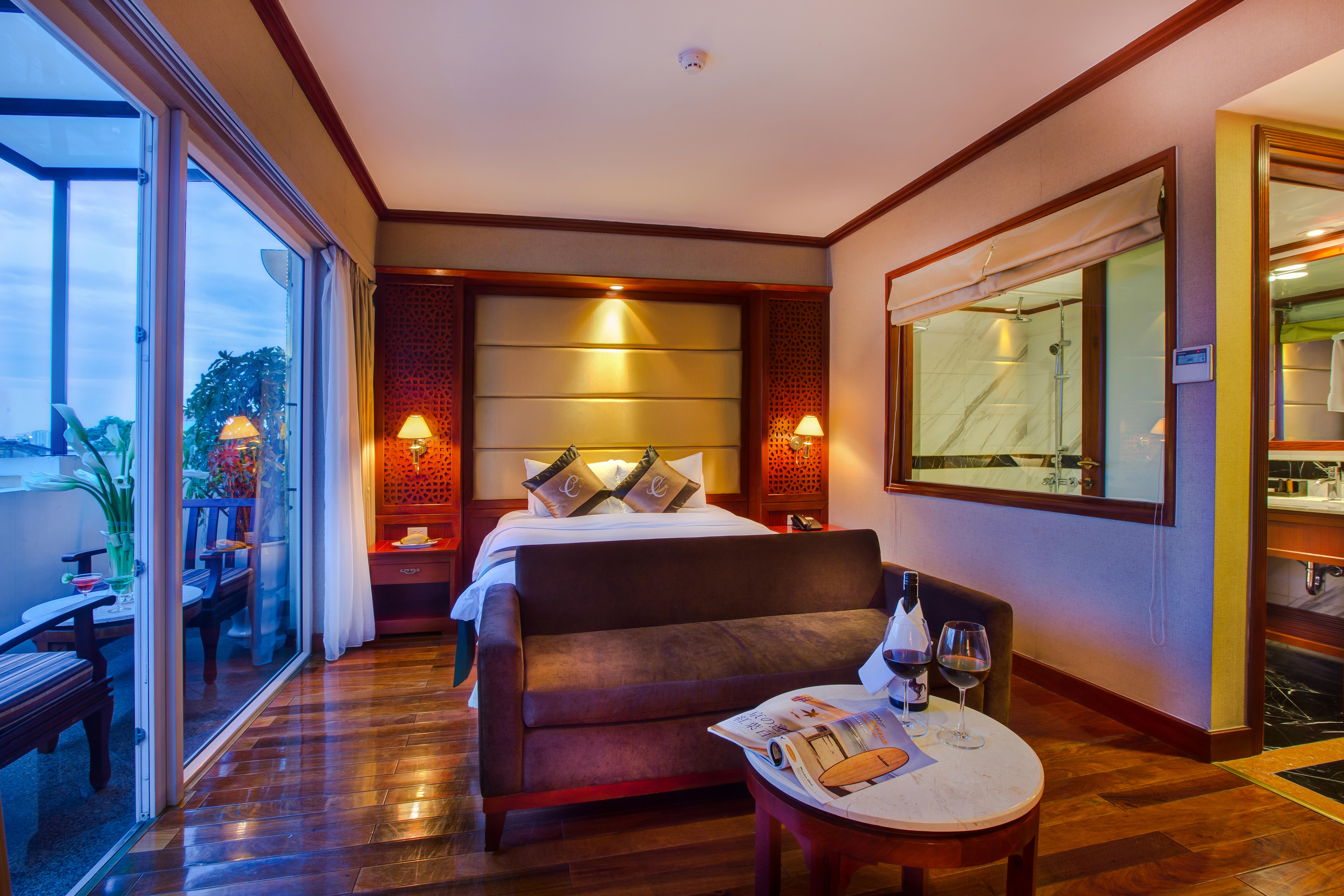 Conifer Boutique Hotel Hanoi Exteriör bild
