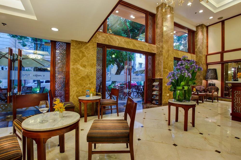 Conifer Boutique Hotel Hanoi Exteriör bild