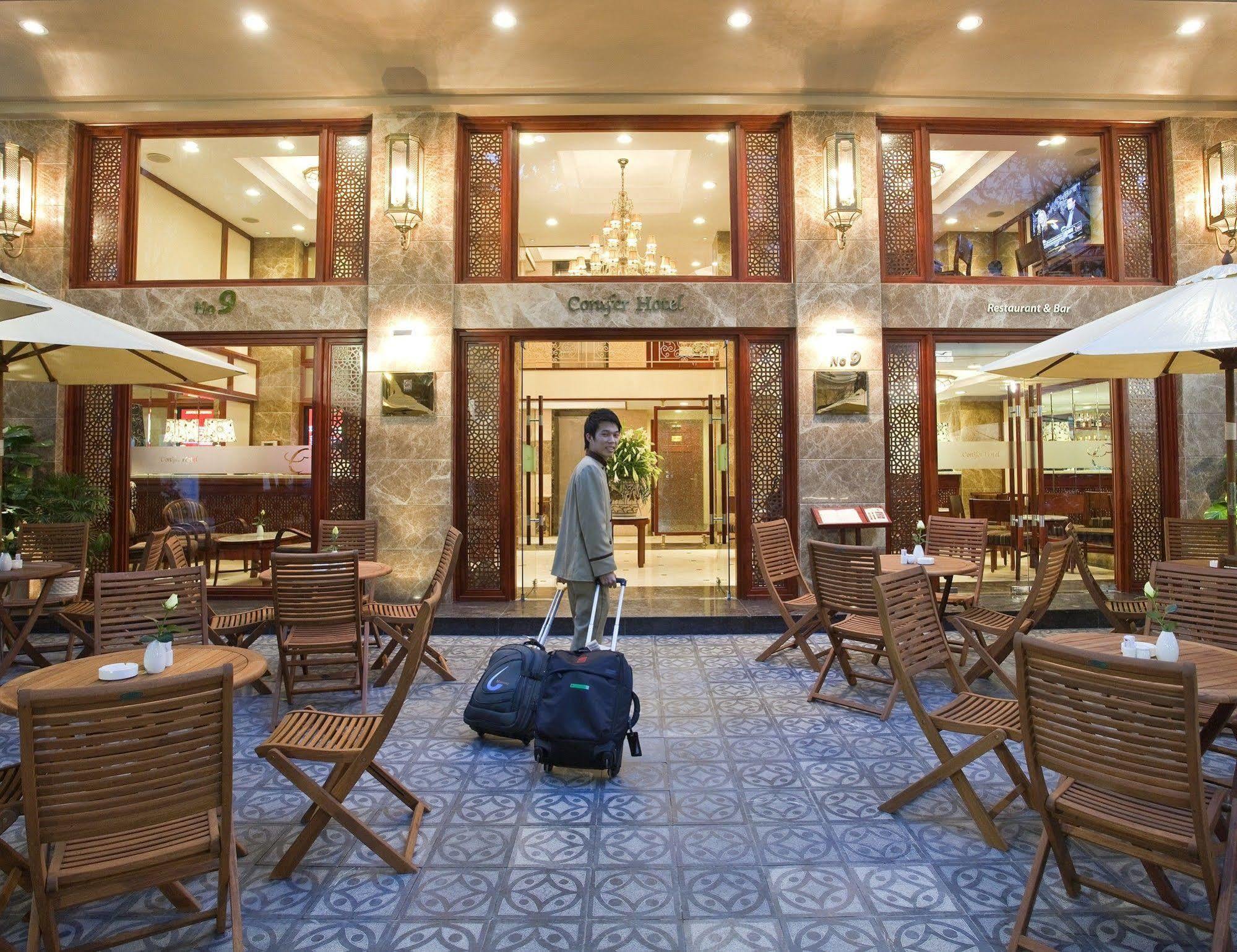 Conifer Boutique Hotel Hanoi Exteriör bild