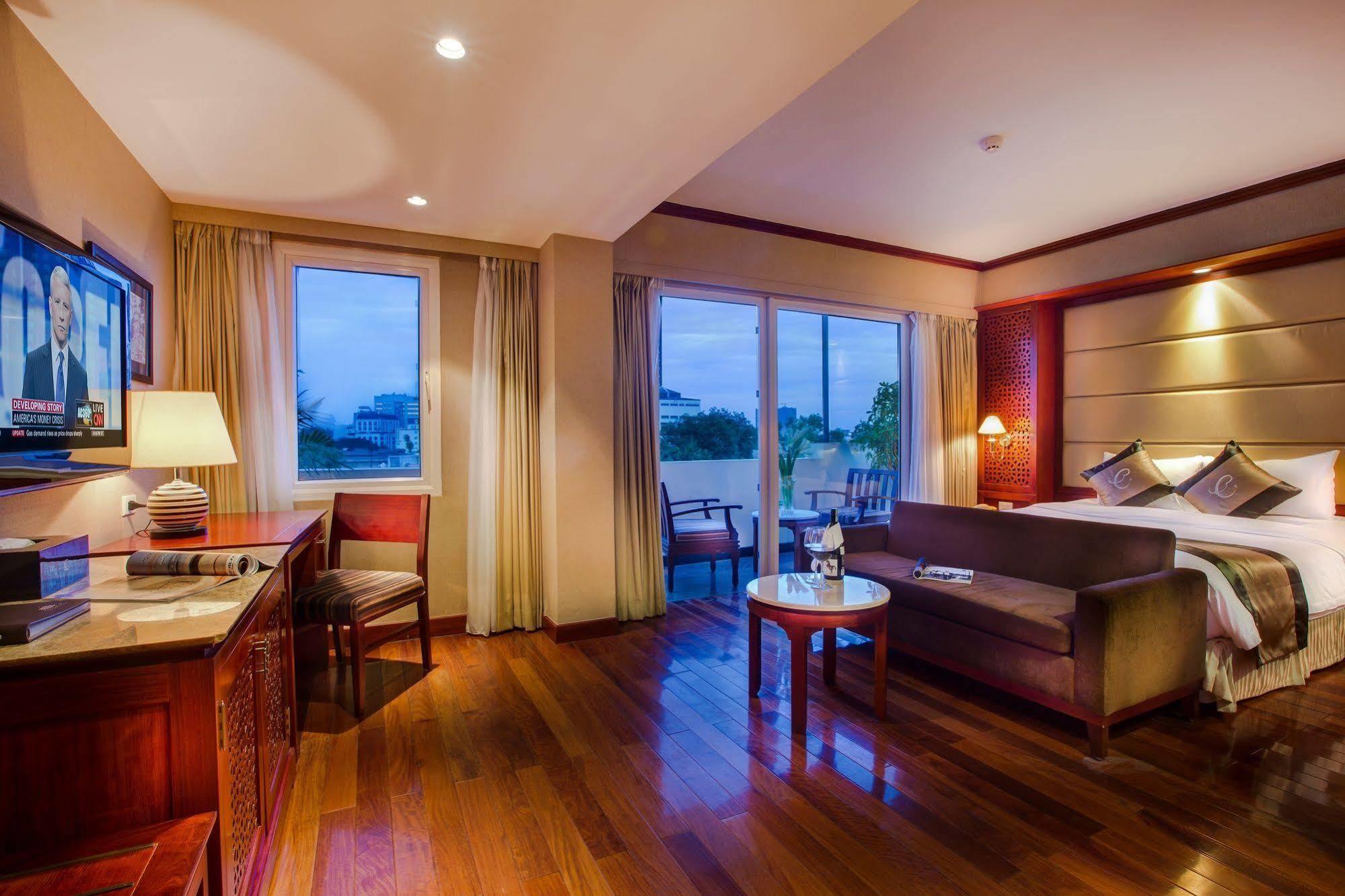 Conifer Boutique Hotel Hanoi Exteriör bild